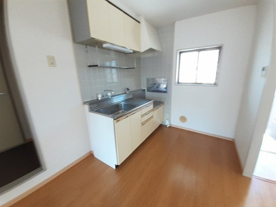 【キッチン】 | グランディヴィラ | きれいなキッチンです