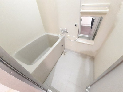 【浴室】 | グランディヴィラ | お風呂で日々の疲れを落としましょう