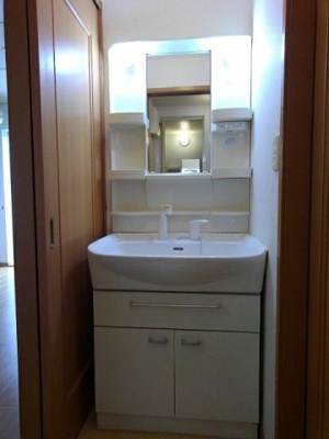 【洗面所】 | サワーパルシェ | 忙しい朝には欠かせない洗面所です