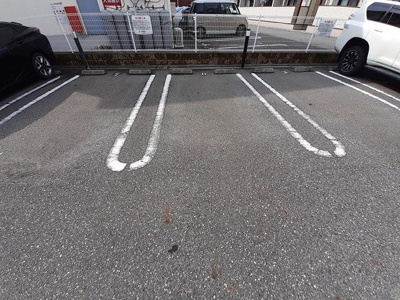 【駐車場】 | グランツ・ブルⅠ | 駐車場です