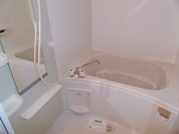 【浴室】 | エレガンス・ヴィラＢ | お風呂です