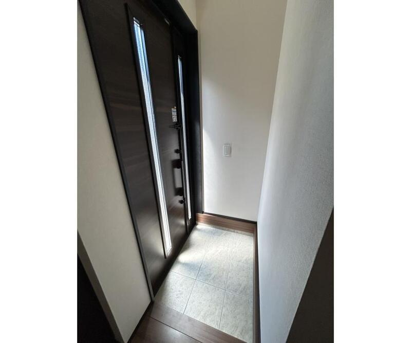 ｇｌａｎｚａ　Ａ棟の玄関