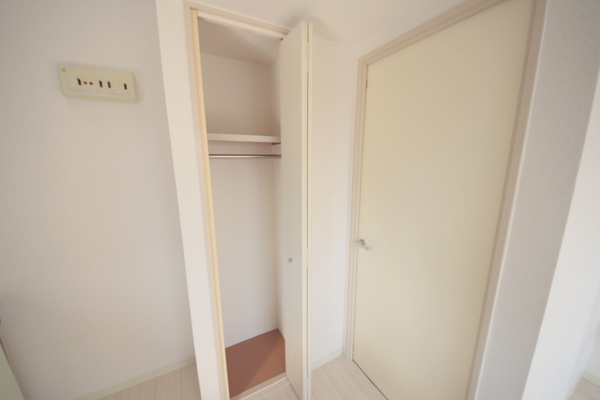 奈良市帝塚山２丁目の賃貸マンションの収納