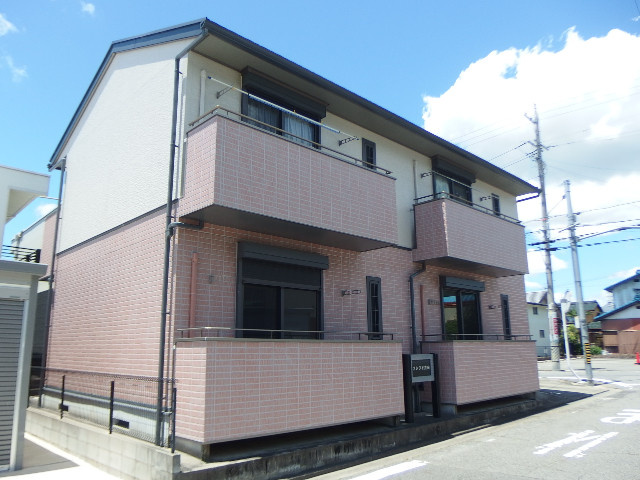 ソレジオ井田の外観