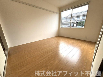 【寝室】 | オリンポスA | 東側の洋室6帖