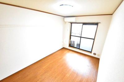 【居間・リビング】 | ハイツせせらぎ八尾