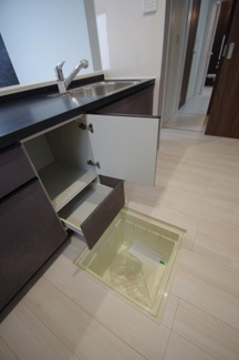 【キッチン】 | 【仲介手数料無料！！】府中市小柳町4丁目　新築戸建て（全1棟）1号棟　4390万円 | ビルトイン食洗機はオプションにてタイプ可能です。