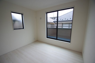 【洋室】 | 【仲介手数料無料！！】府中市小柳町4丁目　新築戸建て（全1棟）1号棟　4390万円 | 洋室5.25帖