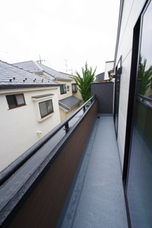 【バルコニー】 | 【仲介手数料無料！！】府中市小柳町4丁目　新築戸建て（全1棟）1号棟　4390万円