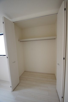 【収納】 | 【仲介手数料無料！！】府中市小柳町4丁目　新築戸建て（全1棟）1号棟　4390万円 | クローゼット