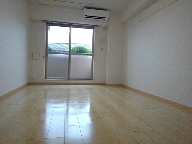 レーヴ　ダンジュ　Ⅰの居間・リビング|居室・リビング