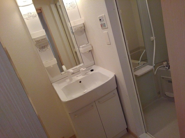 レーヴ　ダンジュ　Ⅰの洗面所|洗面所