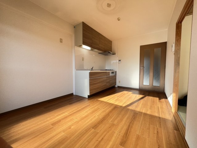 グラスランツ三田の居間・リビング