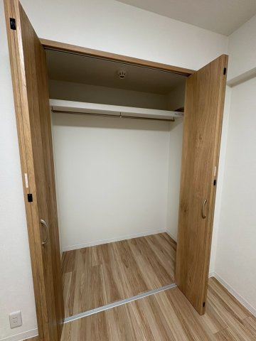 令和７年７月リフォーム完了につき即入居可能◆開放感のある間取り◆収納スペース豊富◆ユニハイム膳所の収納|クローゼット