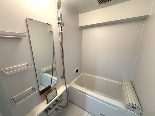 令和７年７月リフォーム完了につき即入居可能◆開放感のある間取り◆収納スペース豊富◆ユニハイム膳所の浴室|浴室