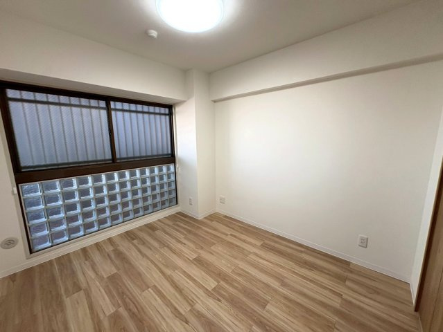 令和７年７月リフォーム完了につき即入居可能◆開放感のある間取り◆収納スペース豊富◆ユニハイム膳所の洋室|洋室