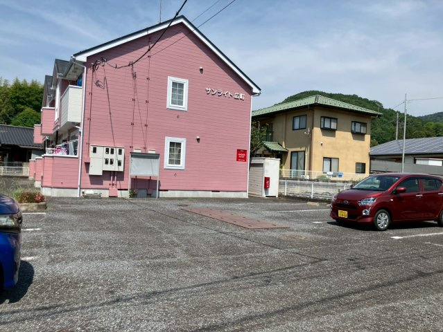 サンライト広町の駐車場