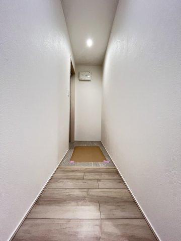 大阪市都島区大東町３丁目のアパートの玄関