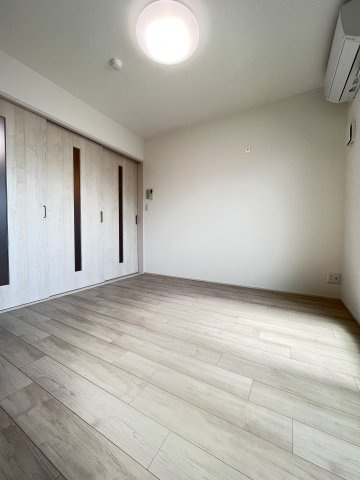 大阪市都島区大東町３丁目のアパートの寝室