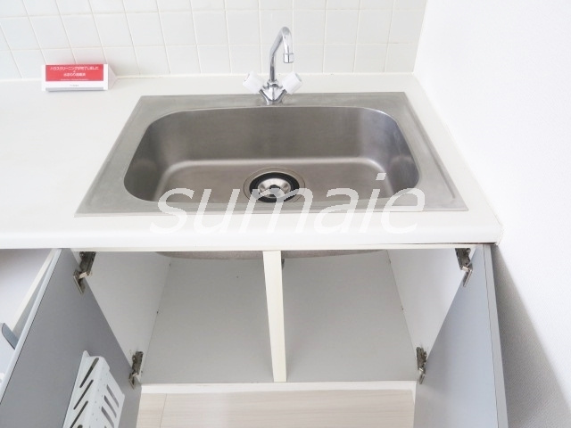 アーベインハイツのキッチン|シンクも調理スペースもばっちり★