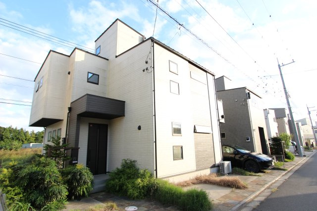 印西市鹿黒南三丁目戸建の画像