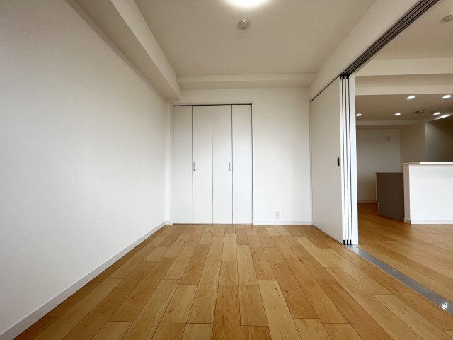 グリーンパーク綾瀬24の洋室