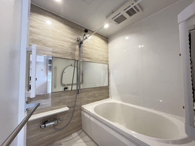 グリーンパーク綾瀬24の浴室