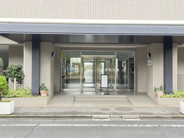 グリーンパーク綾瀬24のエントランス