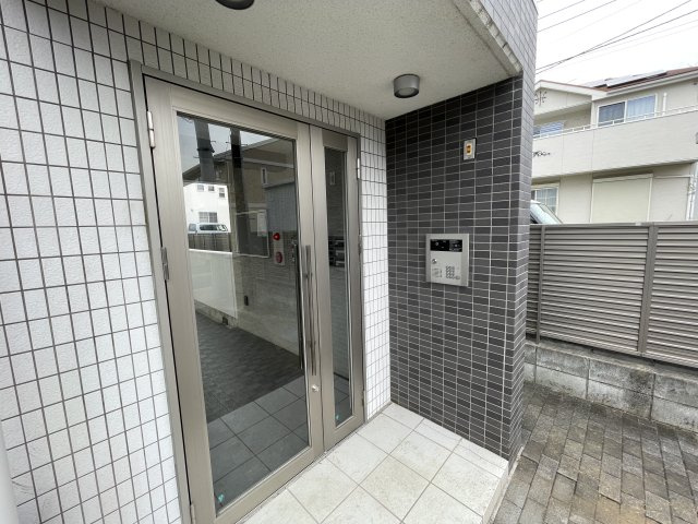 テグレ　ビアンコのエントランス|オートロック