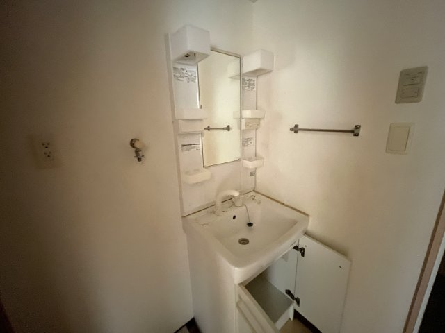 テグレ　ビアンコの洗面所|独立洗面台