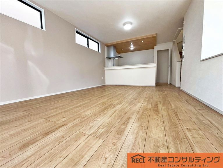 西宮市石在町　新築戸建の洋室