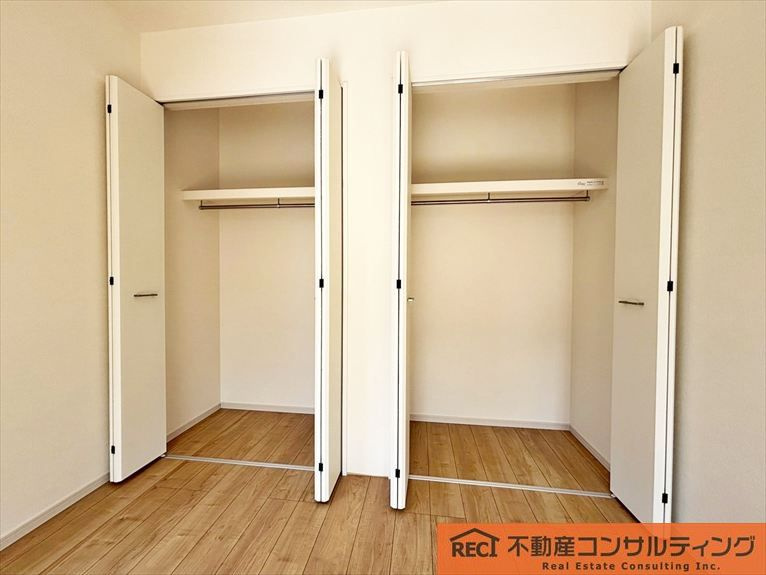 西宮市石在町　新築戸建の収納