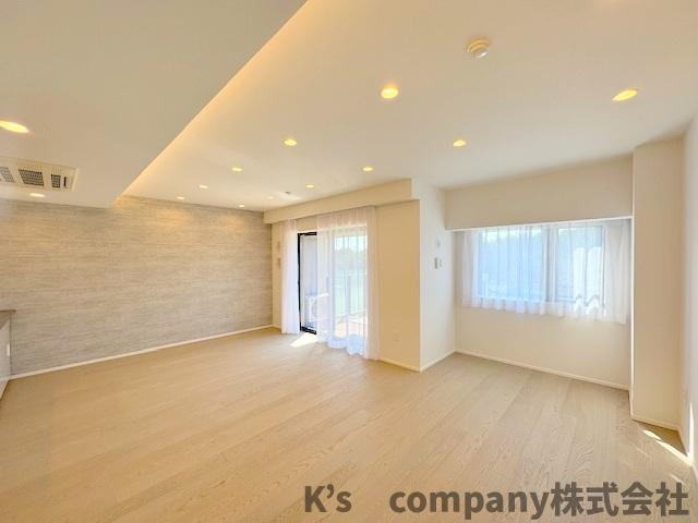 ◎藤沢市鵠沼海岸1丁目　クリオ鵠沼海岸グランロア　204号室の居間・リビング|リビング広々21.9帖♪