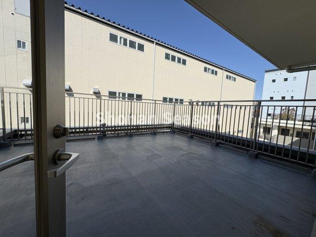 【バルコニー】 | セカンドリビングにしたり、家庭菜園をしたり楽しみになるバルコニー◎