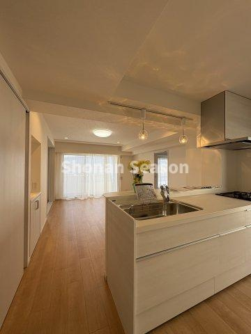 【キッチン】 | 白を基調としたナチュラルな内装に生まれ変わりました♪