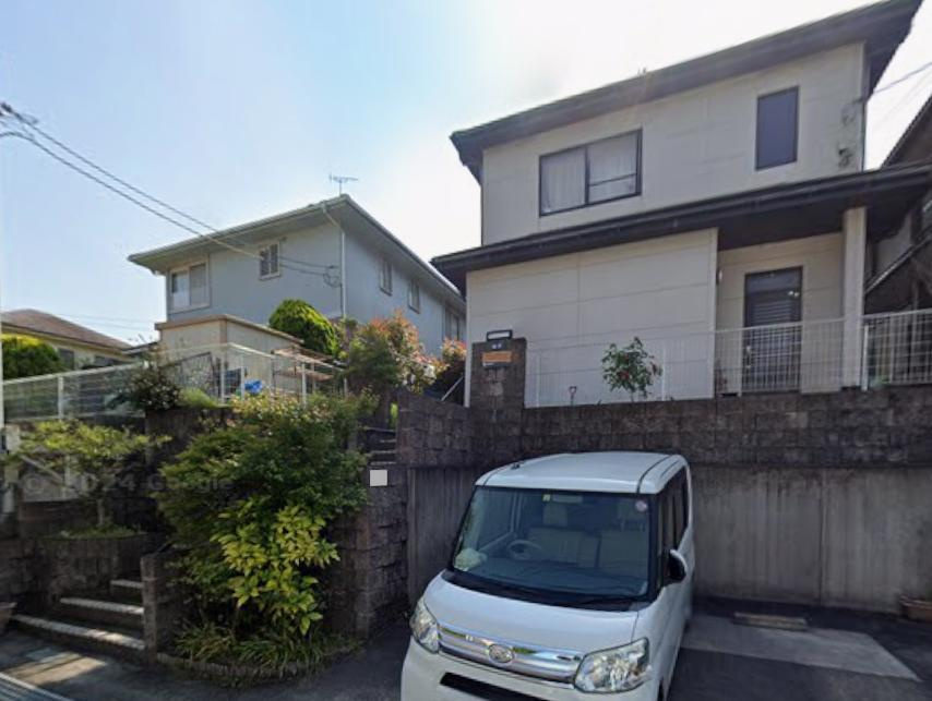 滋賀県甲賀市甲南町希望ヶ丘本町10丁目中古住宅の外観