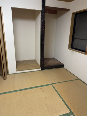 滋賀県甲賀市甲南町希望ヶ丘本町10丁目中古住宅の和室