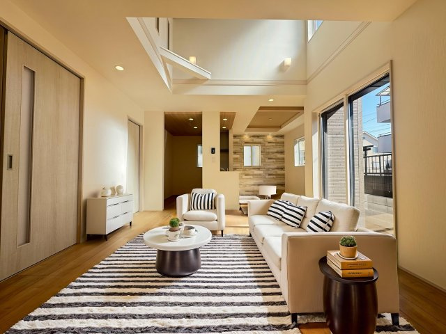 東村山市秋津町4丁目・全7棟　新築一戸建　6号棟の居間・リビング|LDK17帖（家具はCG画像での表示になります）