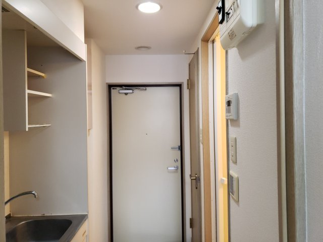 エフレジデンス17番館の玄関