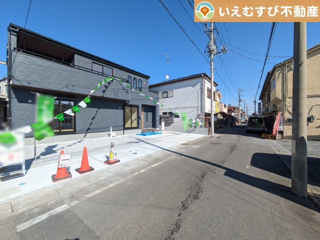 Livele Garden.S　深谷市田所町第2の前面道路含む現地写真|充分な広さの5ｍ前面道路
間口が広くお車の出し入れも問題なく行えるスペースが確保されています♪
