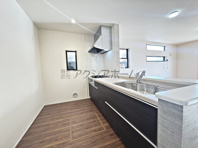 入間市下藤沢2丁目・全2棟　新築一戸建　2号棟　～陽当良好～の駐車場|2026年2月26日撮影