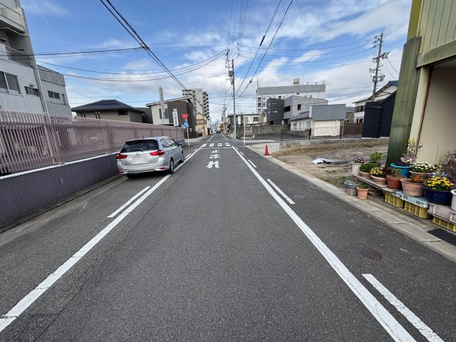 一宮市泉２丁目土地の前面道路含む現地写真|前面道路幅員5.5m