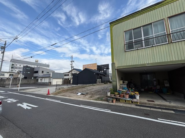一宮市泉２丁目土地の前面道路含む現地写真