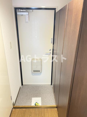 【玄関】 | ロワールウエスト．１