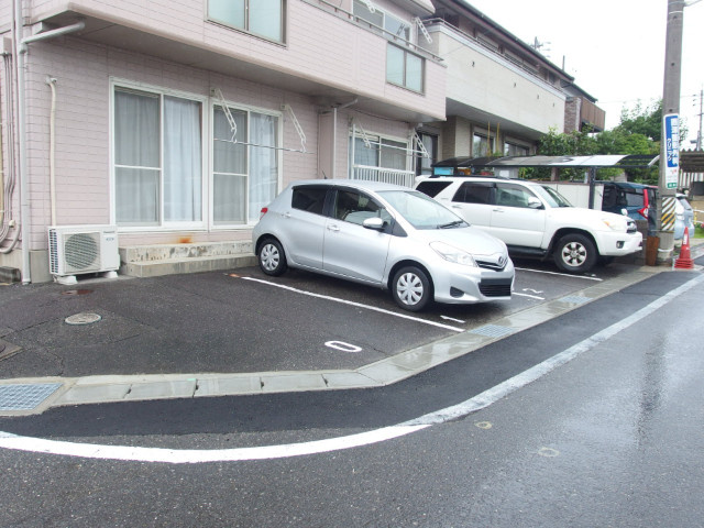 赤とんぼの駐車場