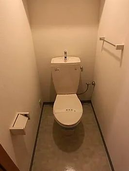 【トイレ】 | レヴィーナ東京八重洲通り | 落ち着いた色調のトイレです