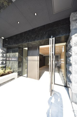 【エントランス】 | ワールドアイ神戸ハーバーランド2