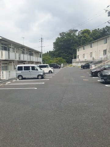 ニューシティ城Ⅱの駐車場