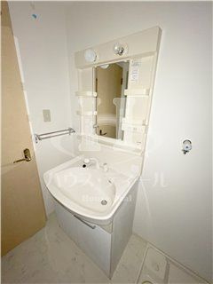 【独立洗面台】 | グラン・エスプリ | 朝の支度にも助かる、独立の洗髪洗面化粧台