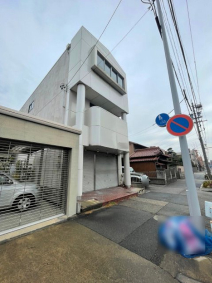 南区明治2丁目戸建の前面道路含む現地写真